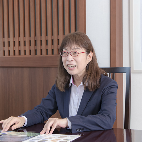 井上 しおり